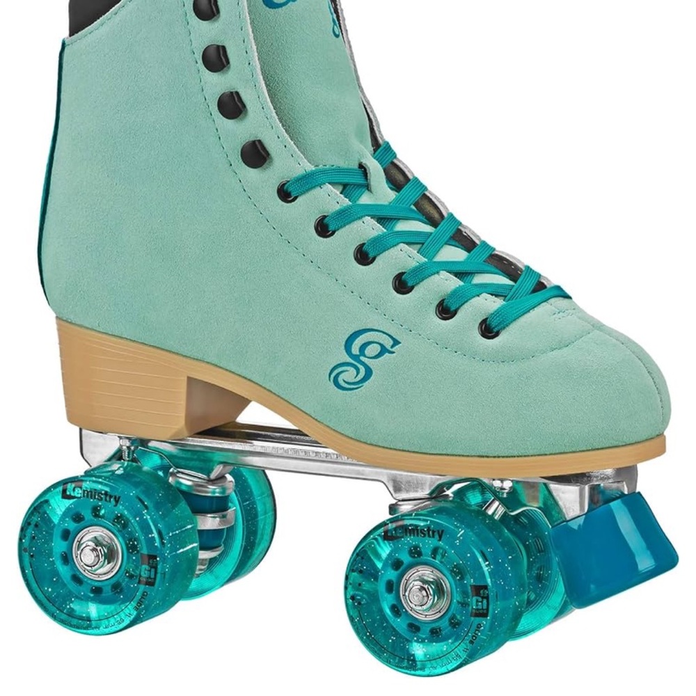 Suede Roller Skates in Teal